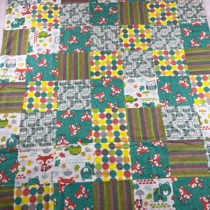 Flanelowy kocyk dla niemowląt, pieluszki dla niemowląt, urocze małe liski i sowy, miękki kocyk dla niemowląt to wspaniały prezent na baby shower dla młodej mamy i dziecka