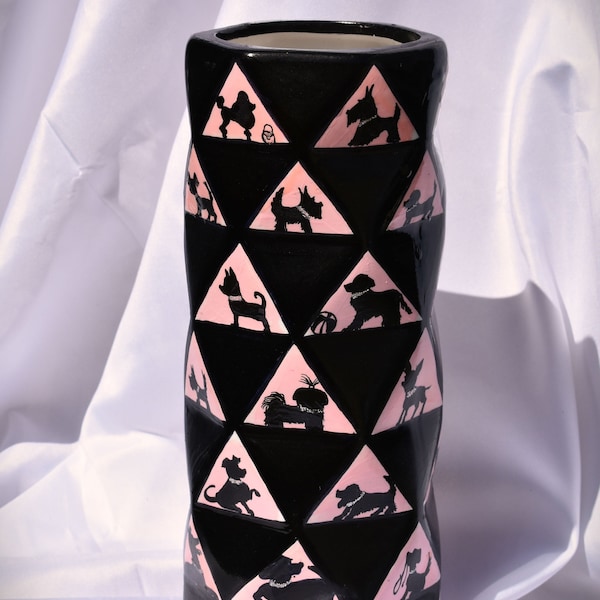 große besonders schöne Vase in schwarz und rosa, liebevoll mit Hundemotiven im Scherenschnitt - Design gestaltet, mit Glitzerelementen
