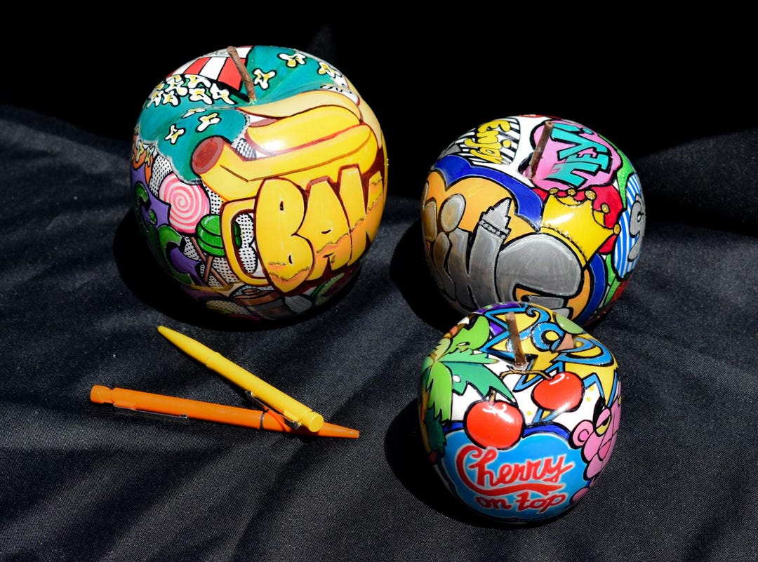 Pop Art - Modern and Unusual Decorative Object Set of 3 Porcelain ...