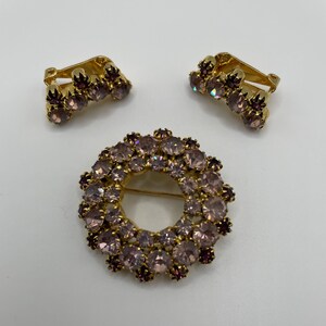 Beautiful Vintage Lavender and Purple Rhinestone Round Brooch and Earrings
