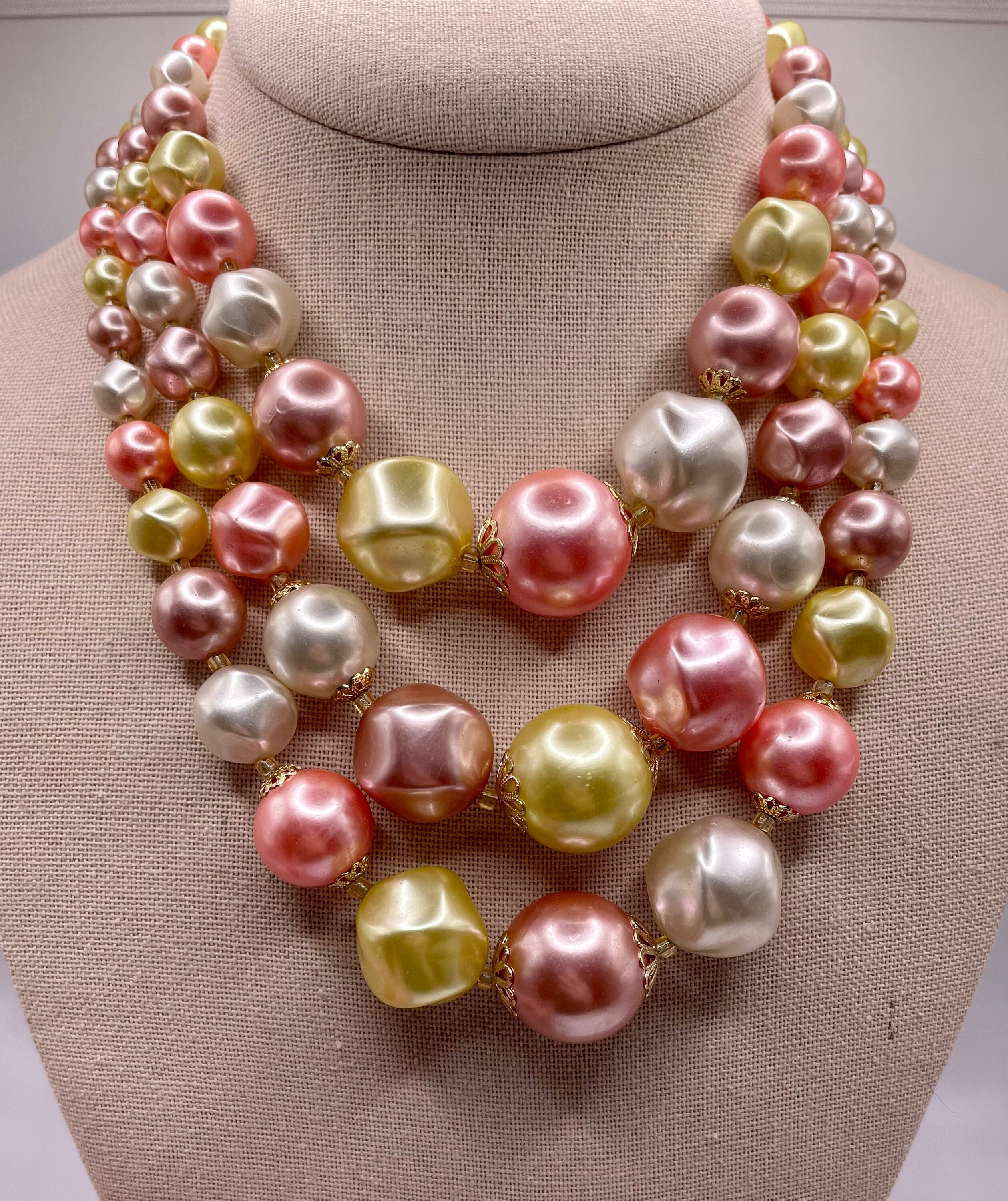 Collier Ethnique Multirang Perles Vintage Style Années 70 - Longueur 46-50 Cm, Couleur Bordeaux (occasion)