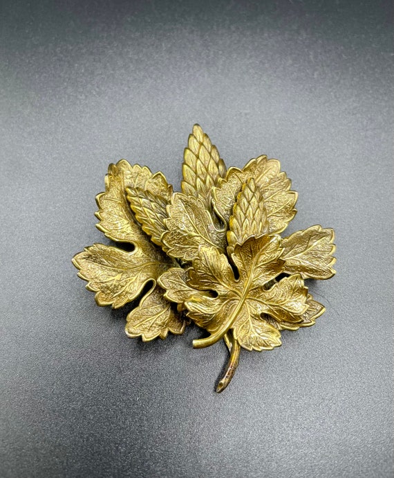 Vintage Botticelli Leaf Brooch