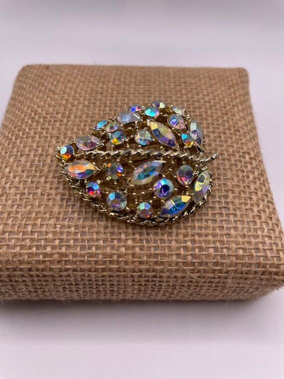 Vintage Weiss Aurora Borealis Rhinestone Brooch - image 3