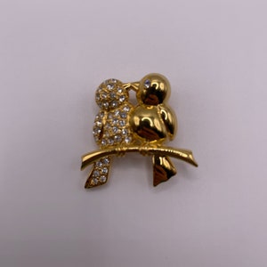 Vintage Monet Love Bird Brooch