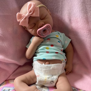 SHIP SAME DAY!! Full body silicone baby, wears newborn clothes