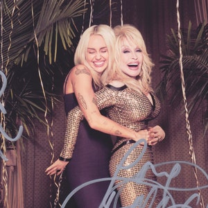 2X Signed DOLLY Parton & MILEY Cyrus Autographed Country Legend Tennessee Angel w/ COA