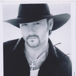 Signed Tim McGraw Autographed Photo w/ COA Curb Records Promo Country