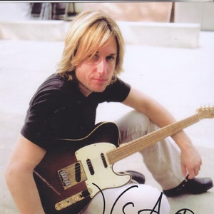 Signed KEITH URBAN Autographed Photo w/ COA Country
