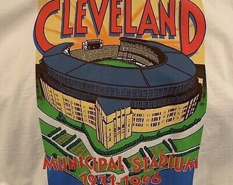 CLEVELAND OHIO Municipal Stadium Commemorative T-SHIRT 1931-1996 Indians Browns
