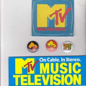 ViNtAgE MTV Music Television 2 STICKER Music TV Decals & 3 Buttons