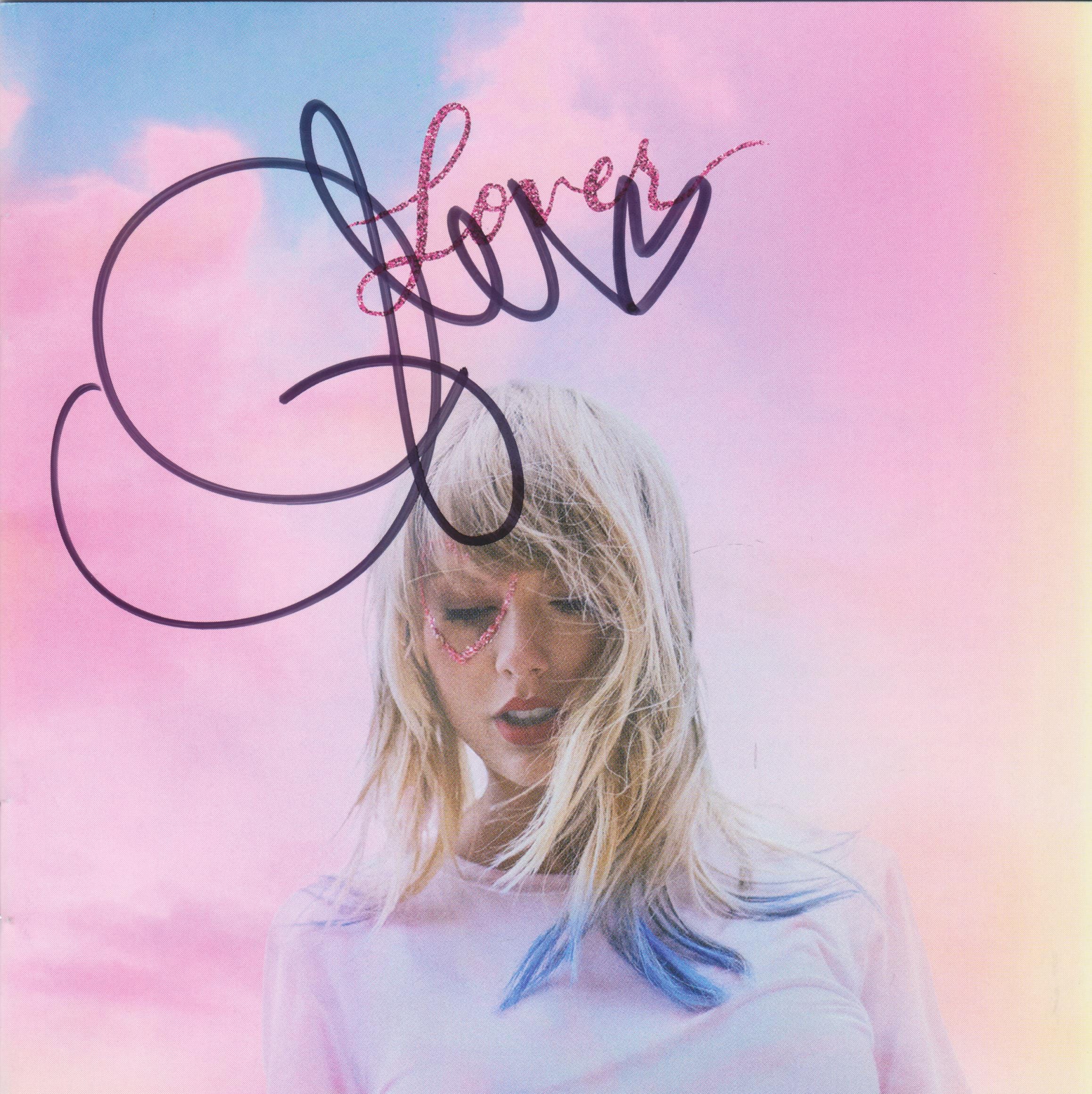 A Great Gift-----3x Signed Taylor Swift CD LOVER Version 3
