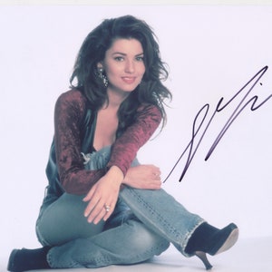 Signed SHANIA TWAIN Photo Autographed with COA