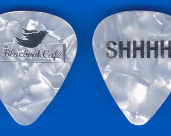The BLUEBIRD CAFE Guitar Pick Nashville Tennessee Blue Bird Country Bar USA