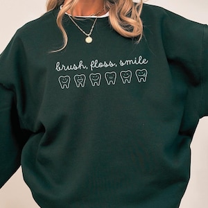 Dentist Sweatshirt Dental Hygienist Gift for Dental Student Crewneck Dental Assistant Sweater Teeth Dental School Gift for Future Dentist