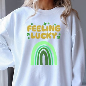 St. Patrick&#39;s Day Sweatshirt Green Boho Rainbow Four Leaf Clover Sweatshirt Lucky Shirt Pot of Gold St. Patricks Day Gift Cute Green Rainbow