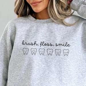 Zahnarzt Sweatshirt Zahnhygieniker Geschenk für Zahnstudent Crewneck Zahnassistent Pullover Zähne Zahnschule Geschenk für zukünftige Zahnarzt