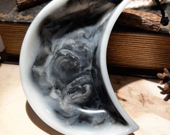 Crescent Moon Resin Dish – Altar Plate  Celestial Magic