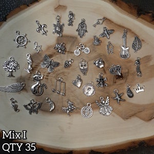 Multiple Piece Charm Casting Set | Divination Set | Cleromancy Set | Divination Doodads | Bag of Charms | Charm Oracle | Mini Edition