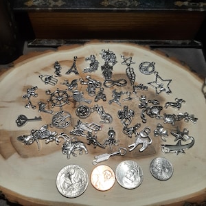 Divination Charm Casting Set – Unique Cleromancy Oracle Charms for Intuitive Readings