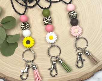 Teacher Badge Holder Lanyard, Teacher Landyard, Teacher Lanyard Personalized, Teacher Lanyard Beaded, Teacher Lanyard with Name, Teacher