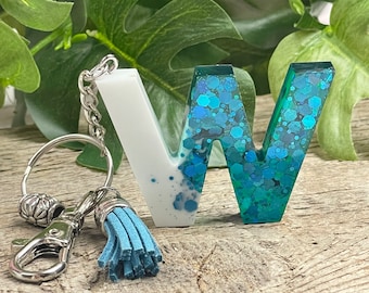 Custom Bridal Party Gift, Personalized letter resin keychain, custom resin initial keychain, custom resin letter, resin keychains, custom