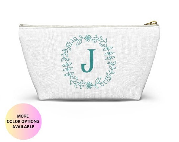 Personalized Makeup Bag, Custom Monogram Makeup Bag, Monogrammed Makeup bag, Bridesmaid Gift, Bridal Party Gifts, monogram clutch