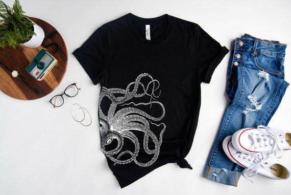 Octopus Men T shirt ,Octopus Shirt, Japanese Calligraphy, Gift for Him, Gift for Men, Gift for Men, Fathers Day, Tshirt Designs, Dad Gifts