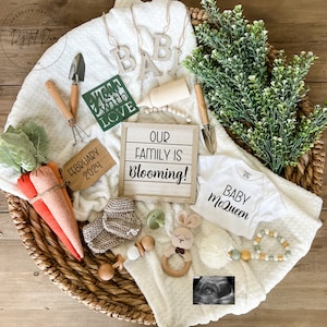 Summer Pregnancy Announcement, summer Baby Announcement, pregnancy announcement,  baby Announcement, BABY REVEAL, gardening babe reveal