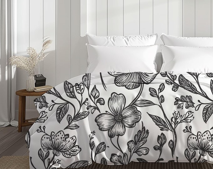 Hand-Drawn Floral Cotton Duvet Cover | Botanical Print Bedding