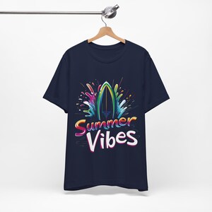 Men&#39;s Summer Vibes T-Shirt - Men&#39;s Surfing Tshirt with slogan &quot;Summer Vibes&quot; - Surfboard and Splash Graphic Tee for Men