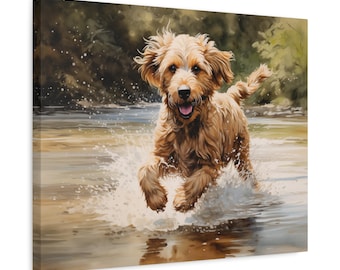 Labradoodle pluskający się w strumieniu – obraz na płótnie – zabawna grafika ścienna z psem dla miłośników labradoodle
