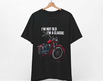 Men's funny motorcycle tshirt - T-shirt for old motorcyclist - Old Biker T-Shirt with slogan "I'm Not Old I'm a Classic", Biker Birthday Tee