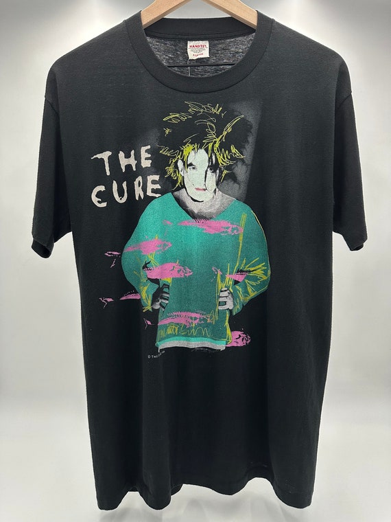The Cure 1986 - Standing on the Beach