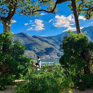 CANVAS PRINT, Villa Views (Villa del Balbianello), Canvas Gallery Wrap, 24&quot; x 18&quot;, 1.25&quot;