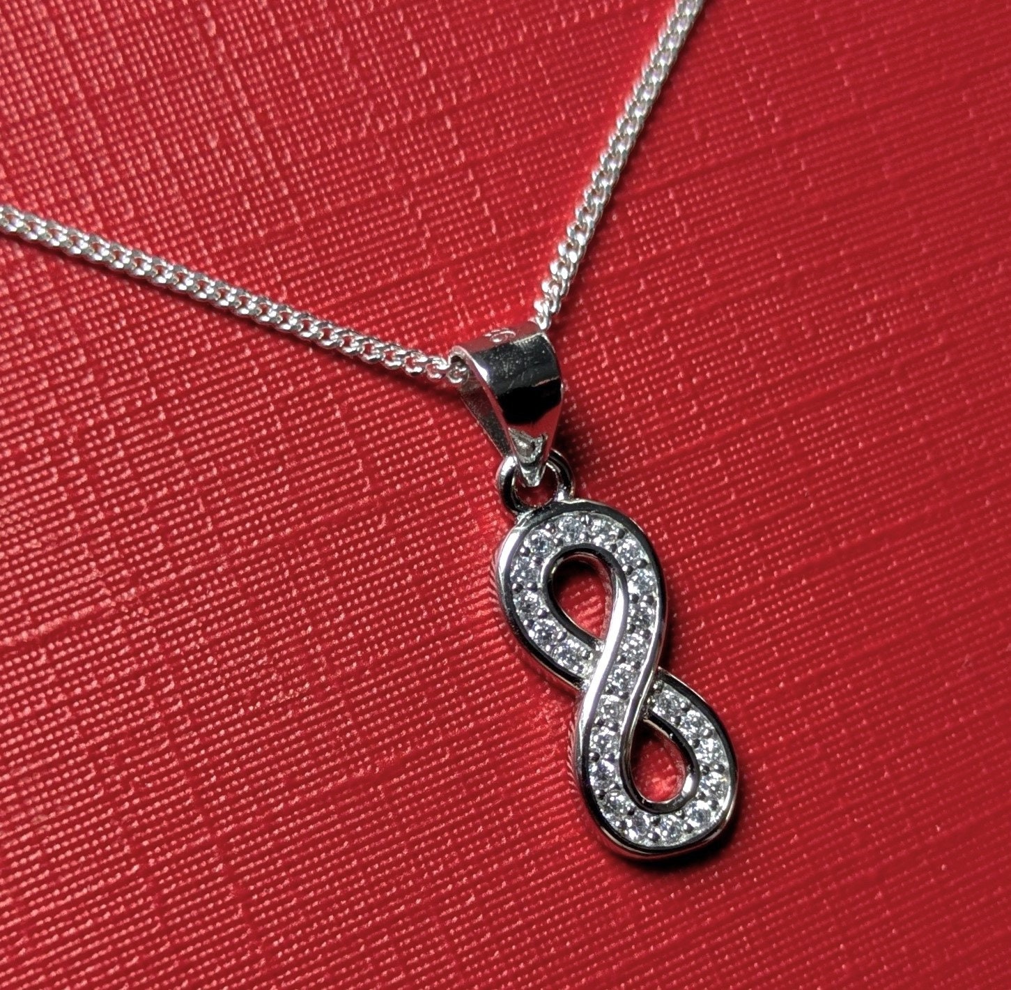 Sterling Silber Kreuzkette Mit Keltischem Herz-Anhänger – 45,72 Cm, 925er Silber, In Geschenkbox