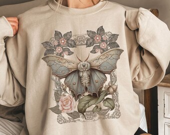 Cottagecore Moth Sweatshirt, Botanical Aesthetic Sweatshirt, Forestcore, Goblincore, Boho Vintage Style, Cozy Fall Sweatshirt Gift for Women
