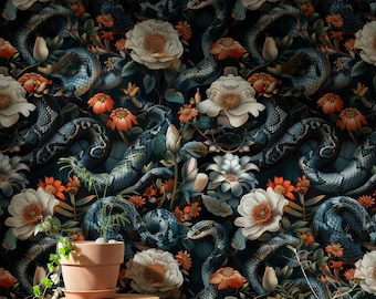 Puede incluir: Un papel tapiz floral azul oscuro y verde con un patrón repetitivo de serpientes y flores. Las flores son blancas, naranjas y azules. Las serpientes son azul oscuro y verde.