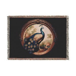 Elegant Peacock Woven Blanket, Cozy Home Decor, Throw for Relaxation, Gift for Nature Lovers, Stylish Accent, Perfect Gift
