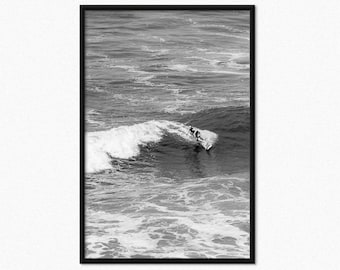 Impresión de surf en blanco y negro: fotografía de olas costeras del océano