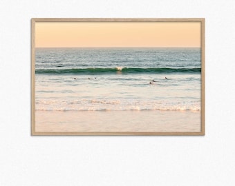 Surf bij zonsondergang posterprint, kust oceaanfotografie, ingelijste muurkunst
