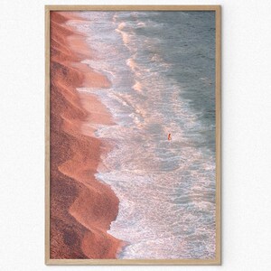 Póster impreso con fotografía de arte mural de playa rosa, vista aérea de las olas del océano, decoración del hogar, impresión de bellas artes costeras, póster enmarcado de playa de Etretat, Francia
