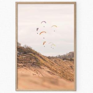 Póster con fotografía de parapente, decoración del hogar con parapentes volando, póster de aventuras en vuelo, regalo para amantes de los deportes extremos, playa de Francia
