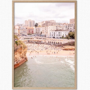 Decoración de pared de la Riviera Francesa, Plage du Port Vieux, arte de pared de playa, impresión enmarcada de la playa de Biarritz, póster, decoración del hogar de la costa de Francia, playa de verano, océano