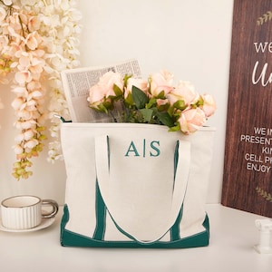 Custom Embroidered with Initials Bag,Bridesmaid Tote Bag,Personalized Canvas Tote,Beach Bag,Personalized Gift,Gift for Her,Best Friend Gift