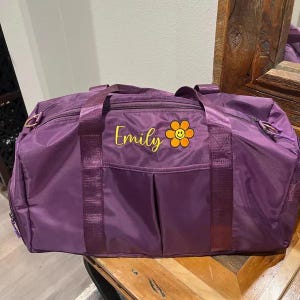 Personalized Name Duffel Bag, Cute Overnight Bag for Her, Embroidered Yoga Duffel Bag,Custom Weekender Bag, Travel Bag, Initial Gym Bag