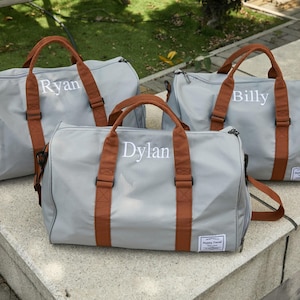 Personalized weekend bag,Embroidered travel bag with name,Men&#39;s custom duffel bag,Groomsmen gift,Embroidered groomsmen bag,Best men&#39;s gift