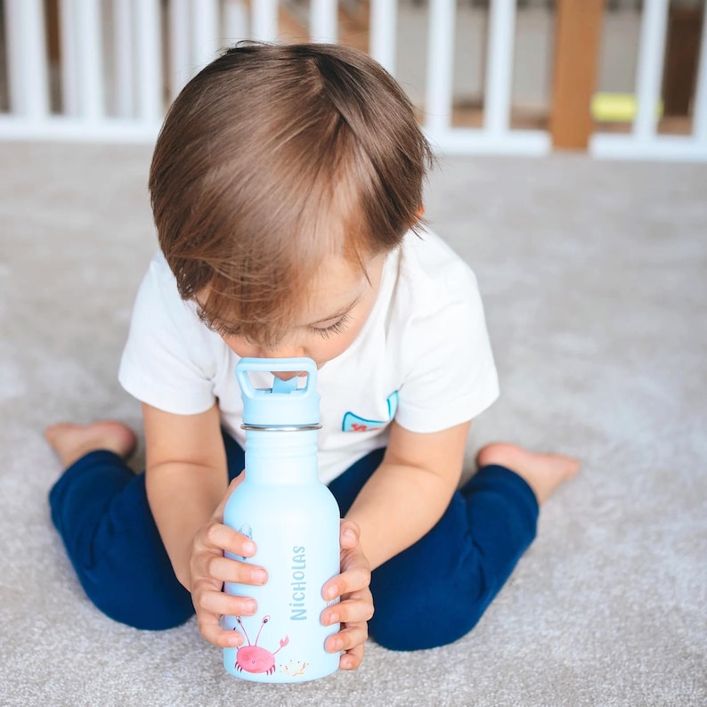 Personalisierte Kinderflasche mit Namen, einzigartige Geschenkidee für Kinder