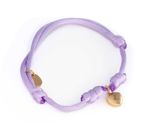 Bracelet en cordon de satin JBørn avec pendentif cœur | Personnalisation optionnelle - cadeau