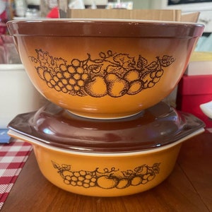 Pyrex Dish Bowl, Orchard Patern image 1