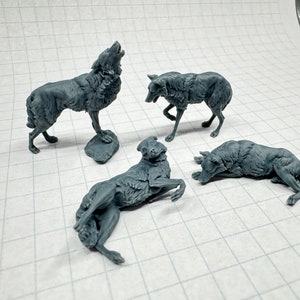 Wolf Pack • 1:48 • O scale model railroad animal figures (set of four)